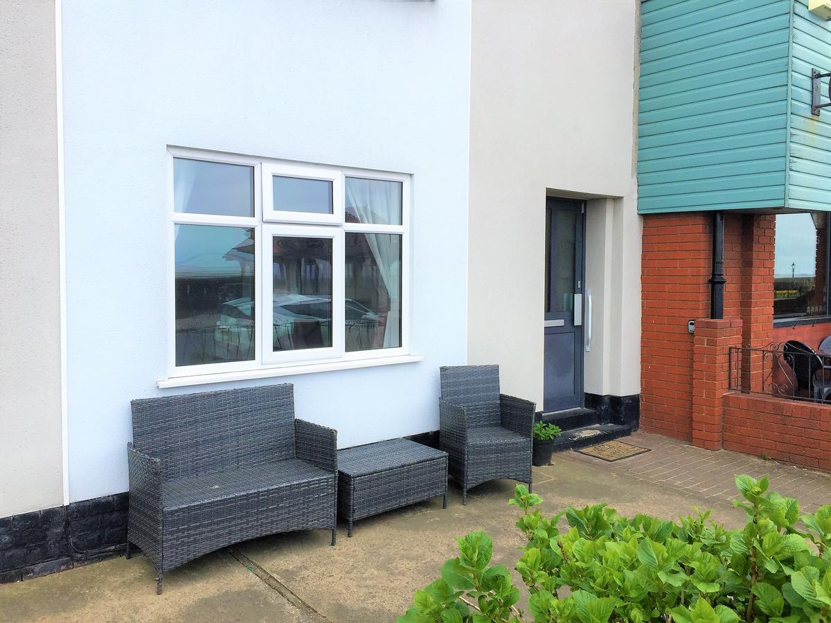 Lovely Sea Front House In Cleethorpes - Sleeps 6 Exterior photo
